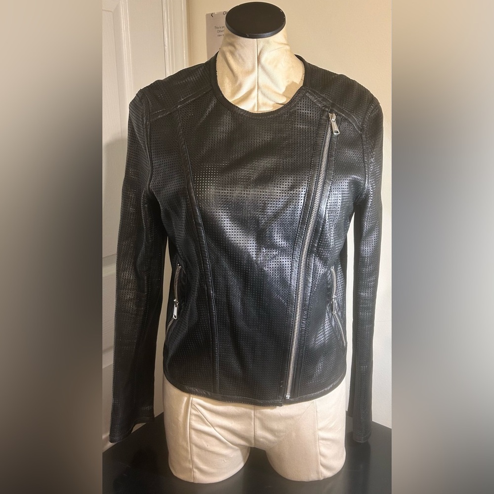 *SALE*Andrew Marc 100% Leather Moto Jacket in EC